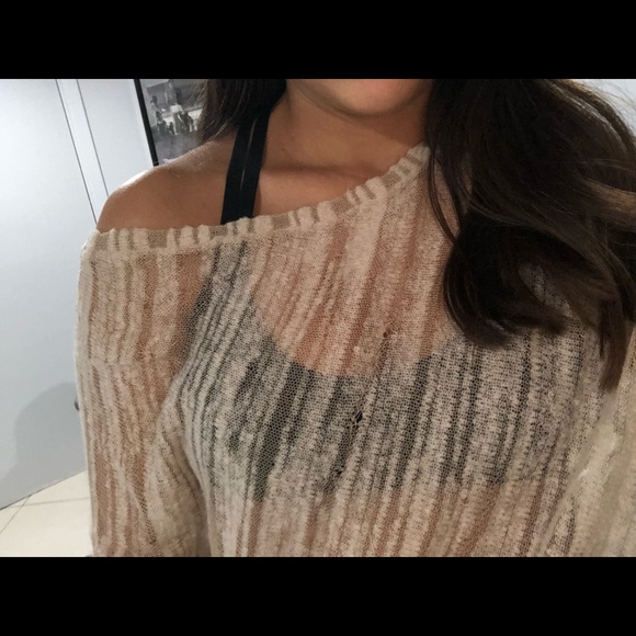 BCBG cover up off the should size s - Picture 5 of 5